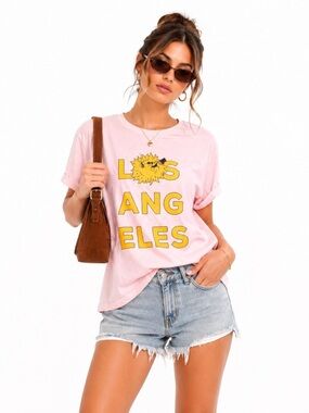 The Laundry Room Los Angeles Graphic Tee Pink Medium NWT